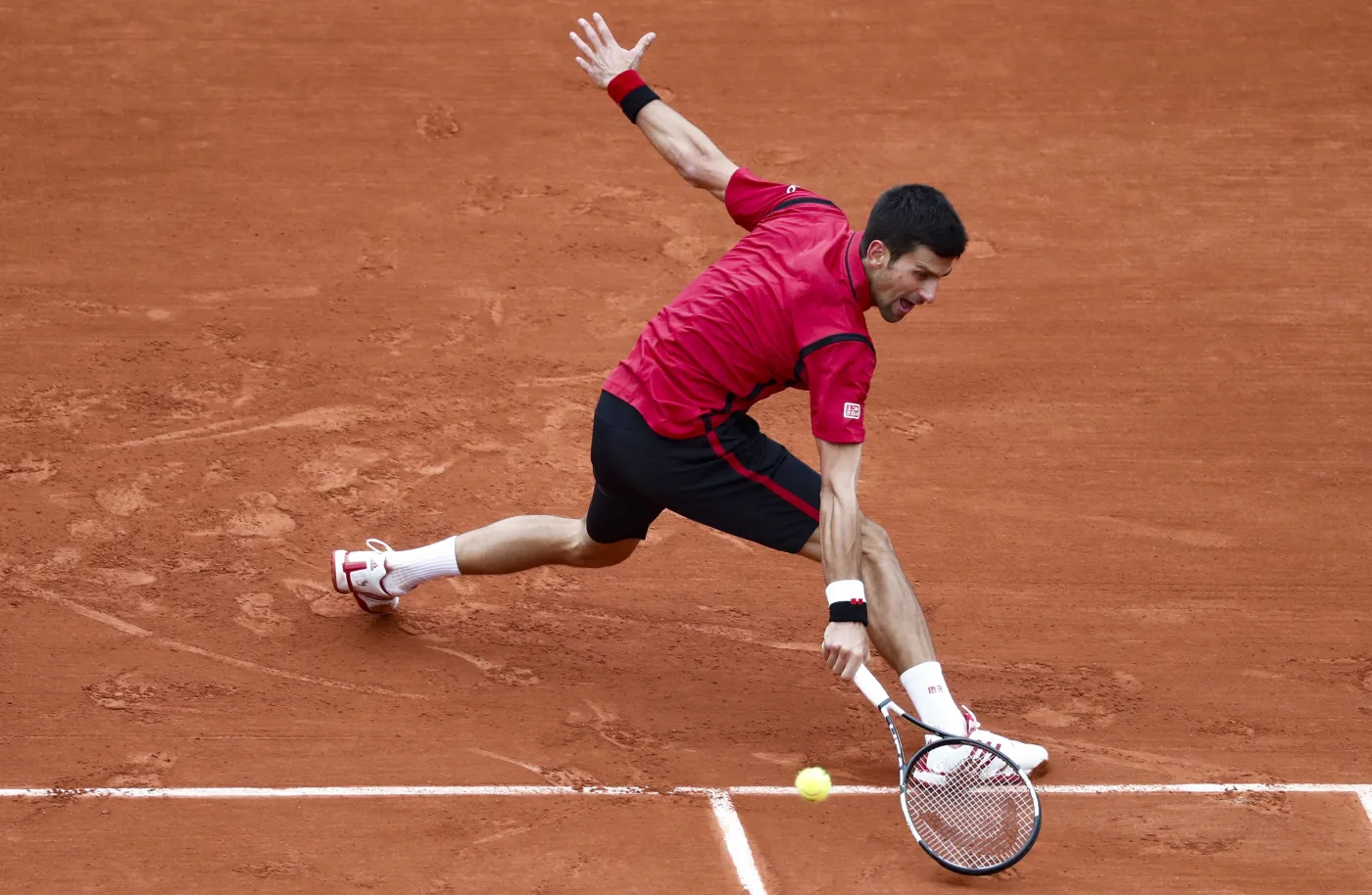 French Open: Łatwe zwycięstwo Djokovica w pierwszej rundzie