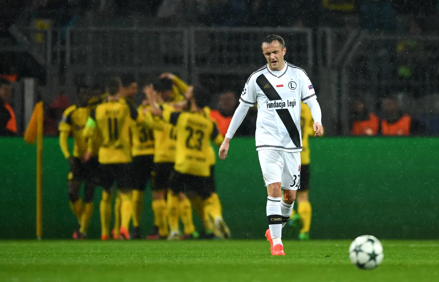 9637887-borussia-legia.jpg