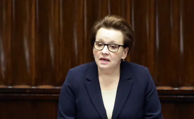 Błędy i wady reformy Anny Zalewskiej. ANALIZUJEMY podstawy programowe MEN