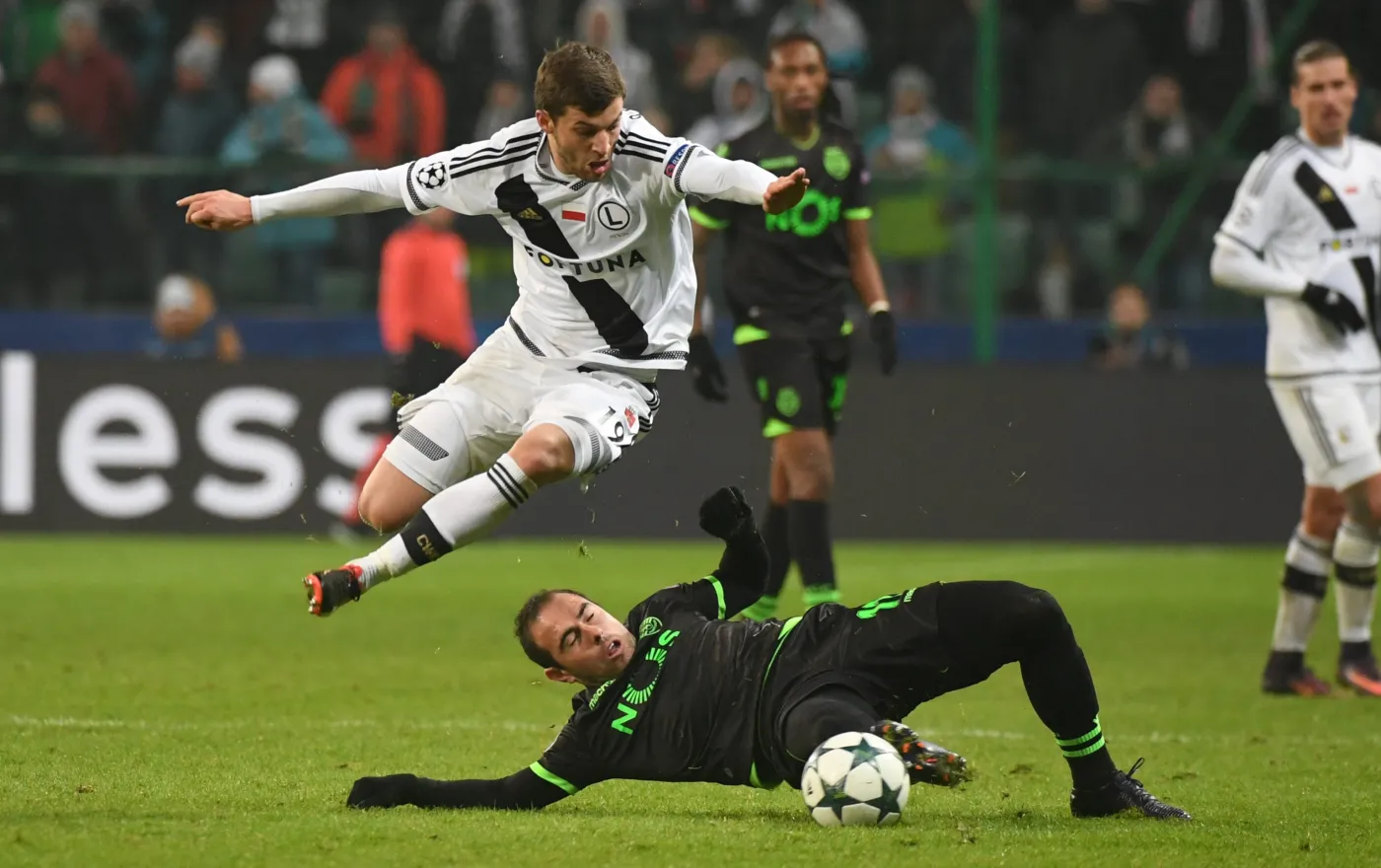 9683553-legia-sporting.jpg
