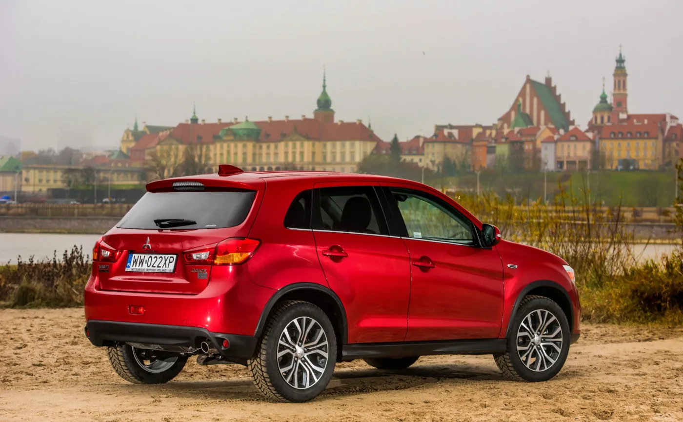 9706897-mitsubishi-asx.jpg