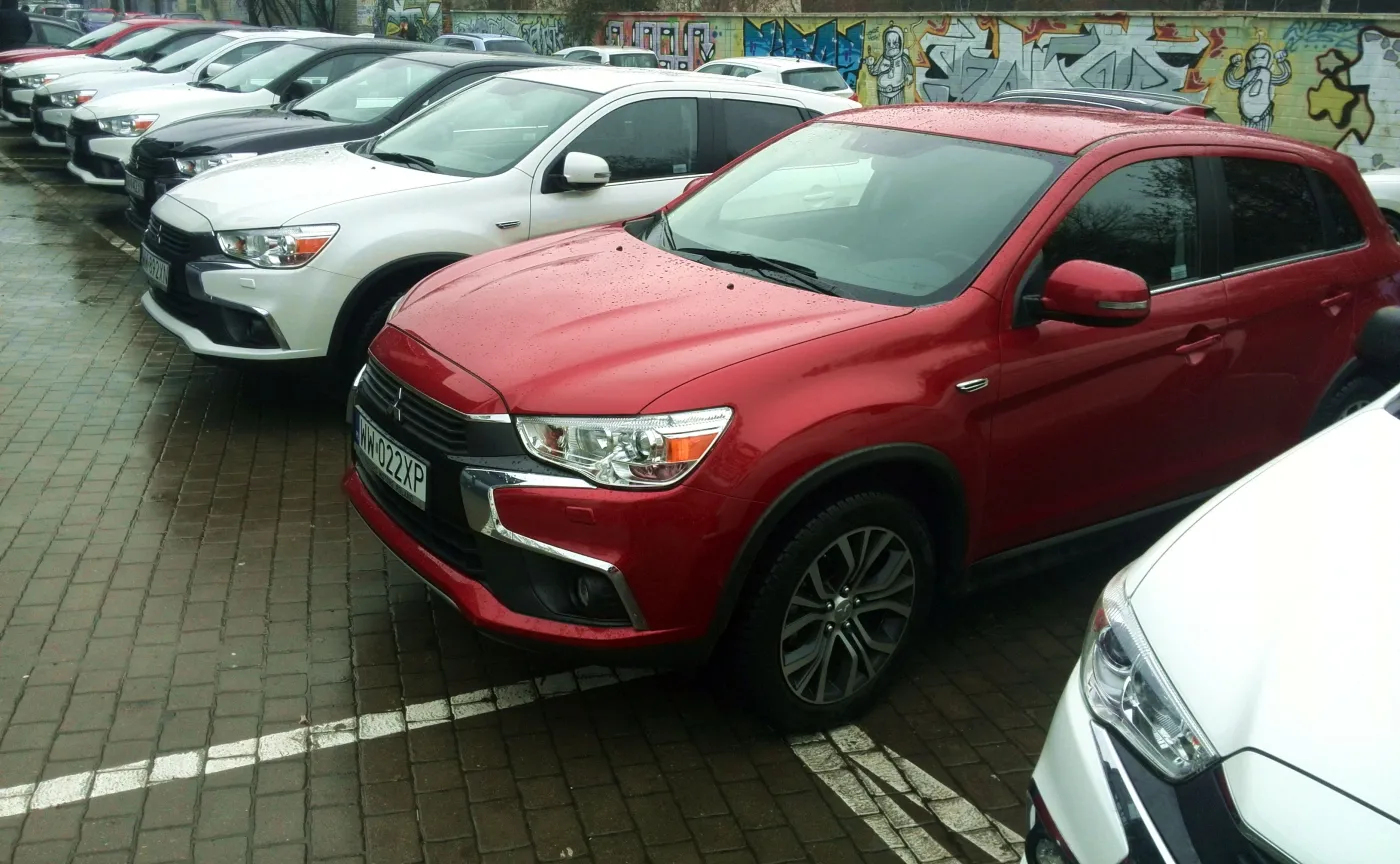 9717551-mitsubishi-asx.jpg