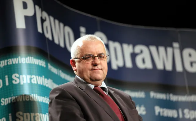 Adam Lipiński z kancelarii premiera: Przepraszam działaczy III sektora [ROZMOWA]