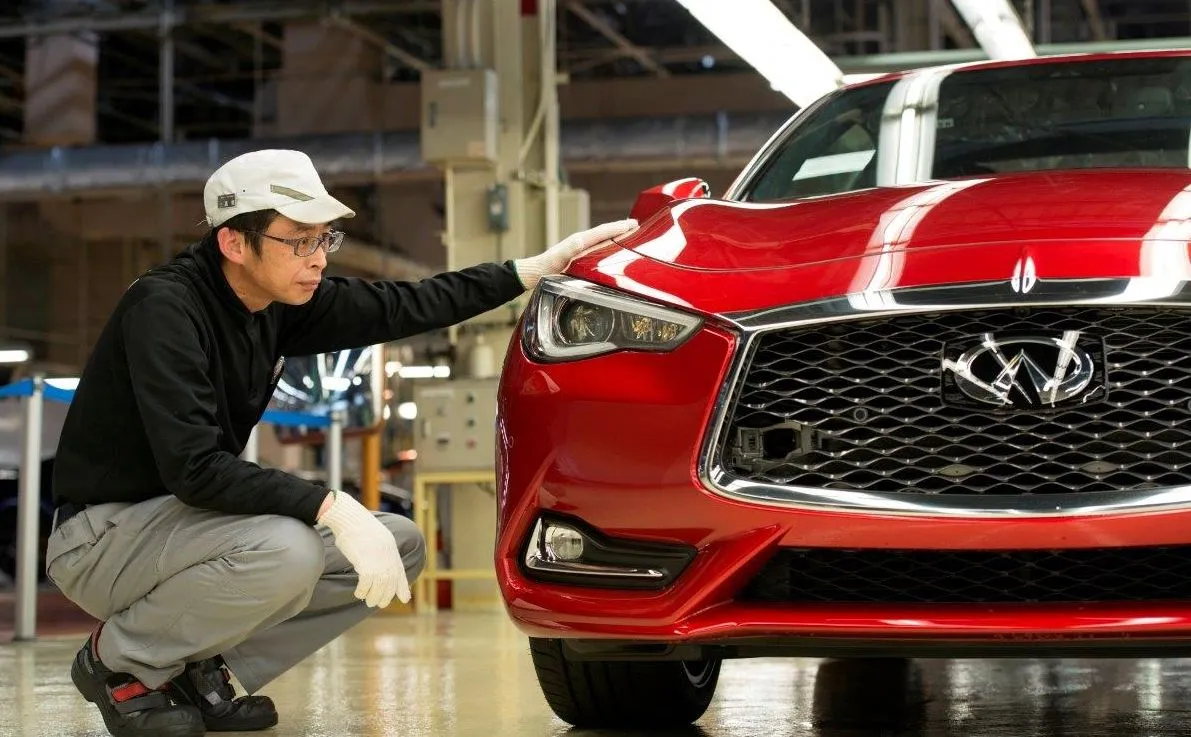 9419203-infiniti-q60.jpg