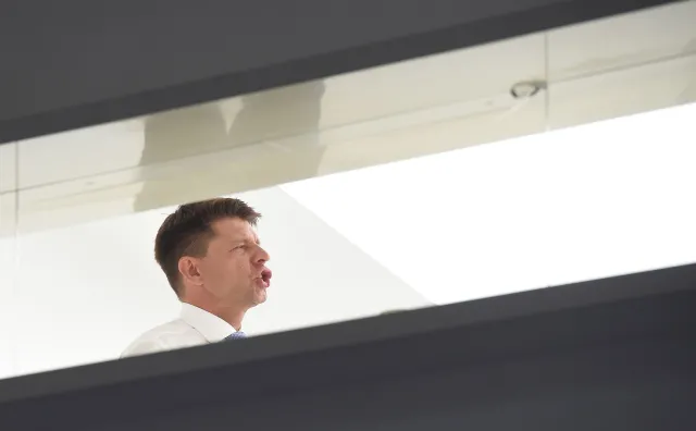 Petru grozi obecnym władzom: Gdy przejmiemy władzę, premier i prezydent trafią przed Trybunał Stanu