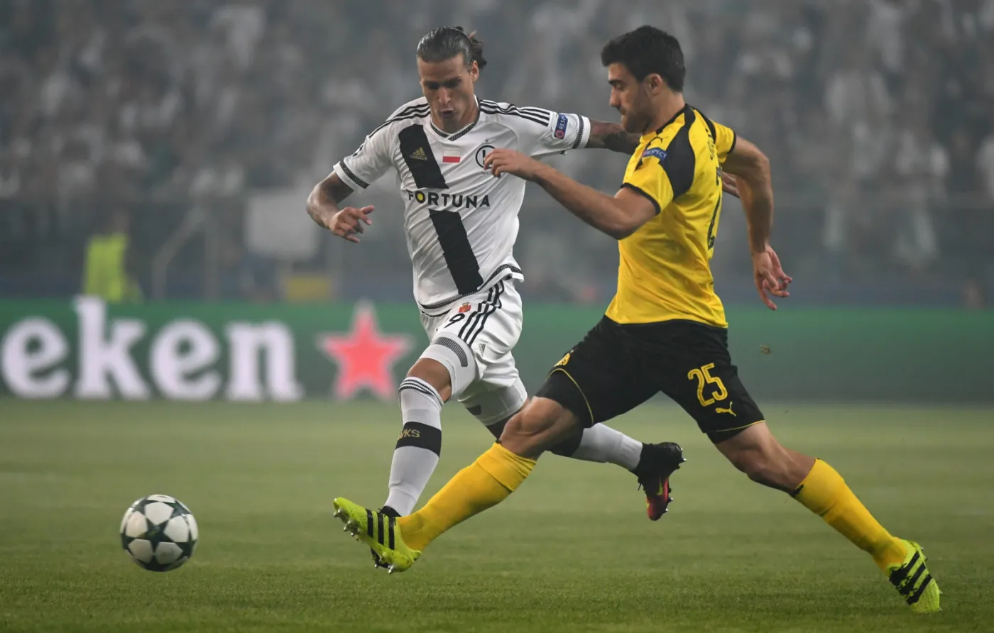 9446123-legia-borussia.jpg