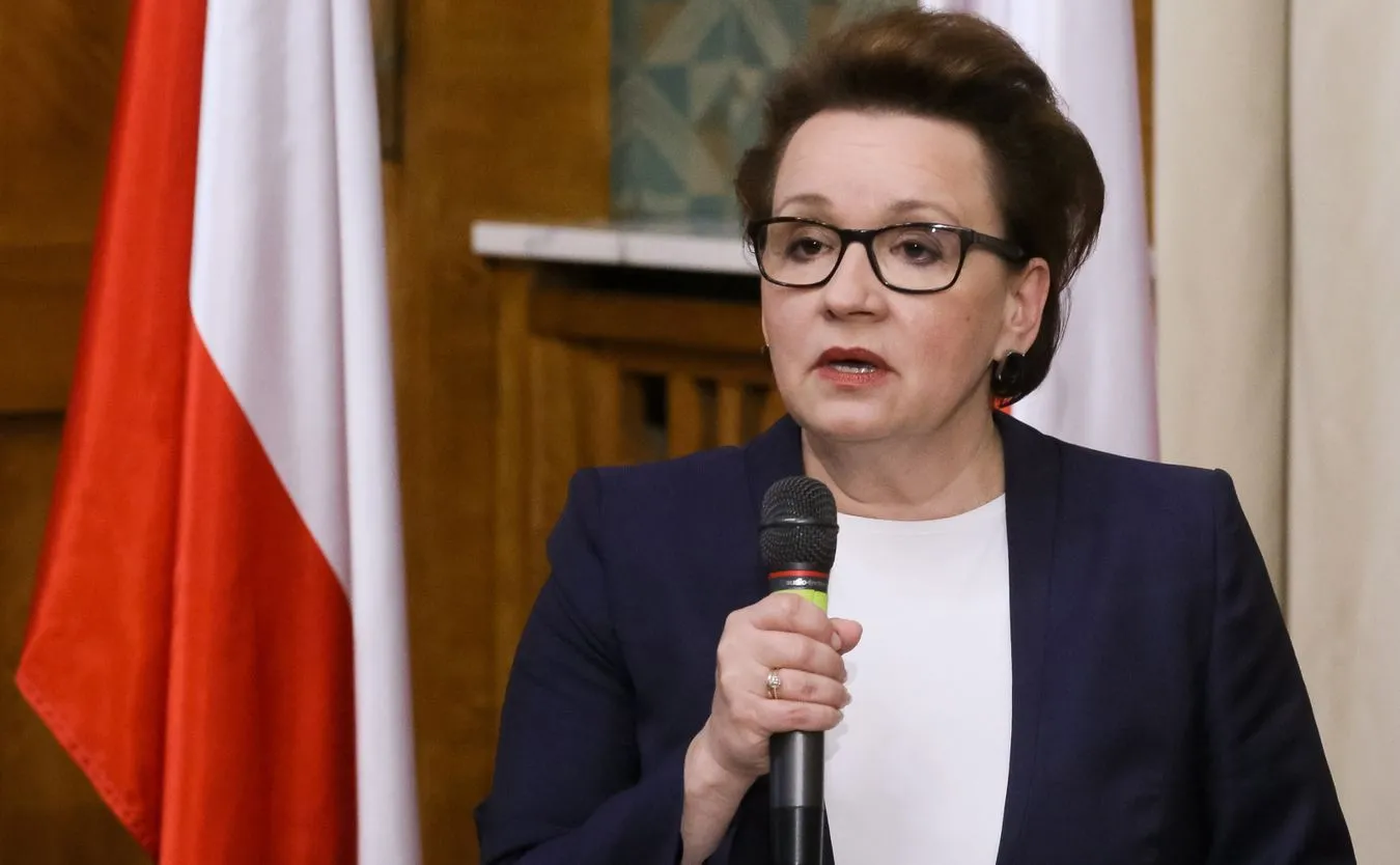 Minister Zalewska do dymisji? "Reforma edukacji to eksperyment na dzieciach"