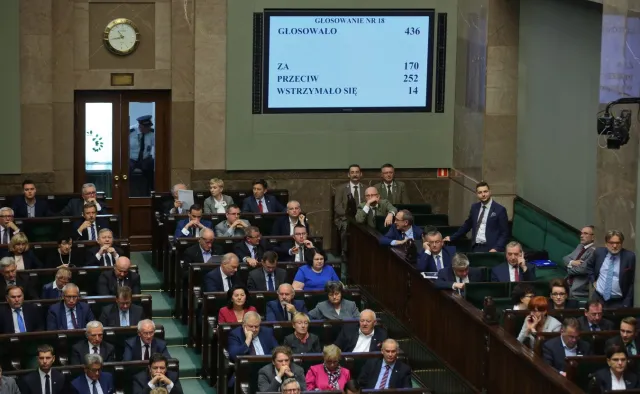 Sejm: Projekt dotyczący zmian w in vitro skierowany do dalszych prac w komisji