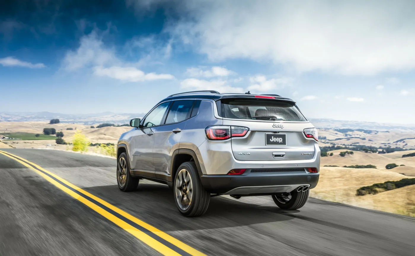 9478738-jeep-compass.jpg