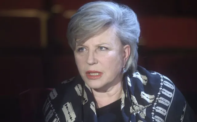 Krystyna Janda wspiera Strajk Kobiet: Jak dalej żyć w "Szczujni" i bezradności?