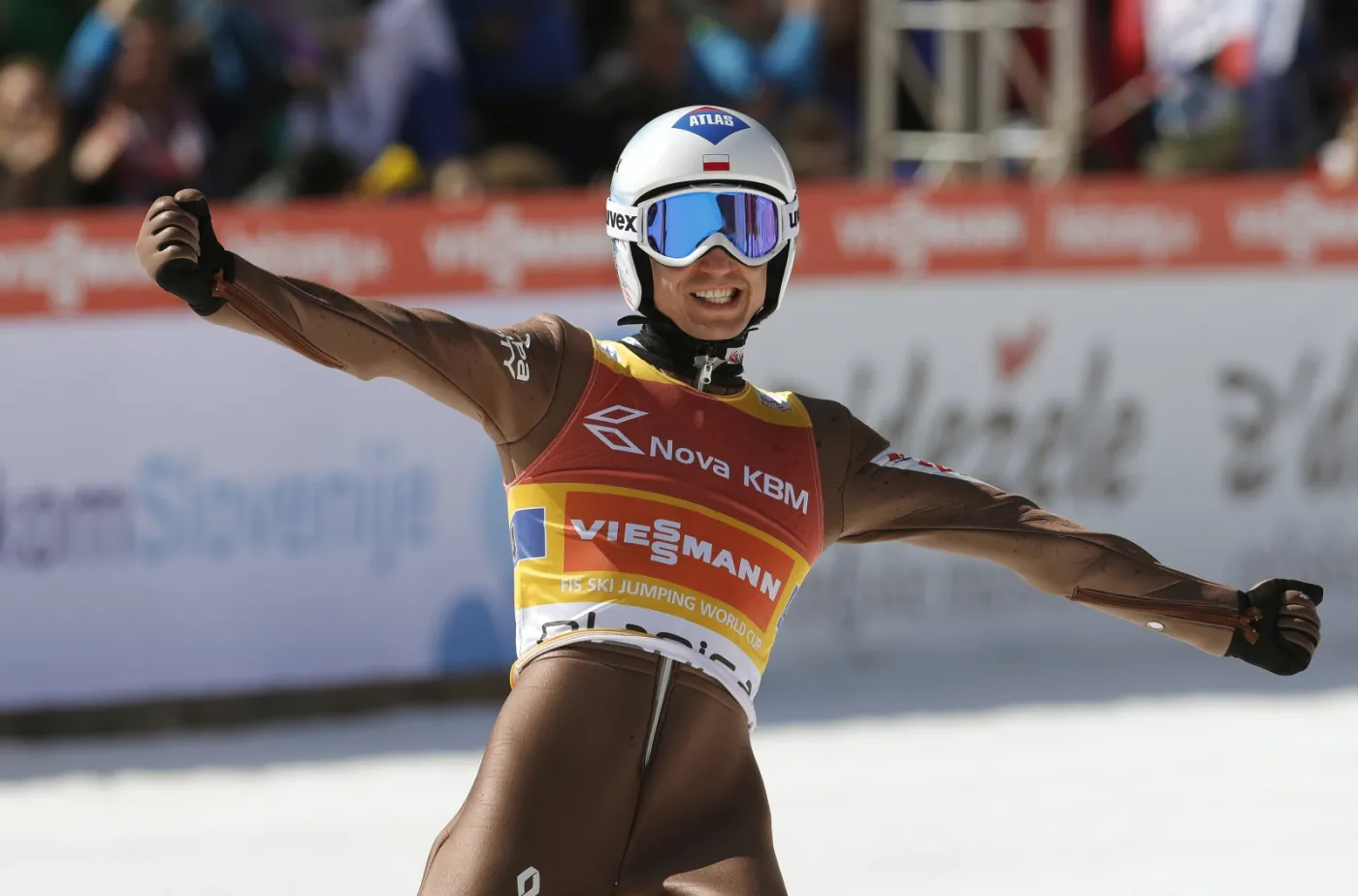 Kamil Stoch: Wylądowałem, ustałem, rekord jest. To było moje wielkie marzenie, by polecieć ponad 250 m