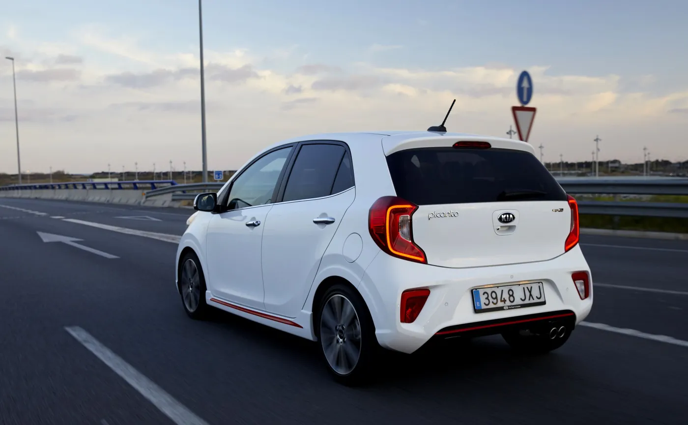 10038970-kia-picanto.jpg