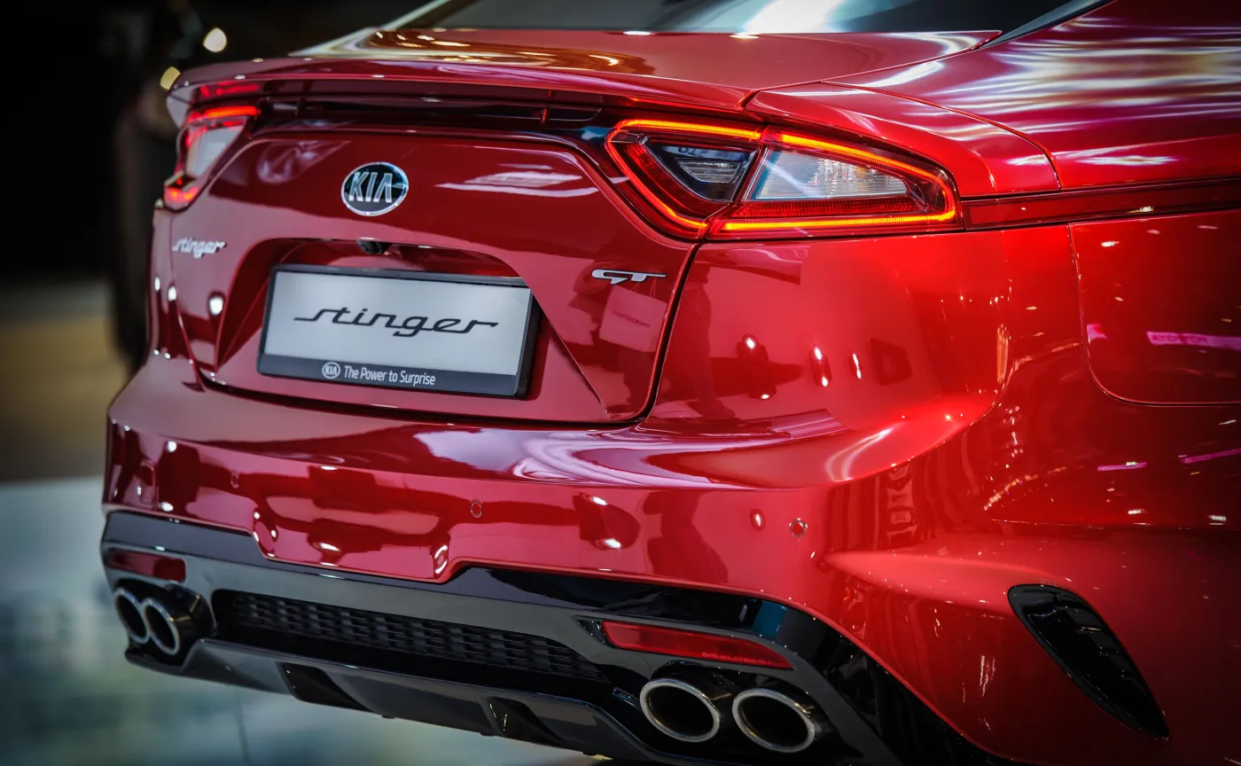 10052295-kia-stinger.jpg