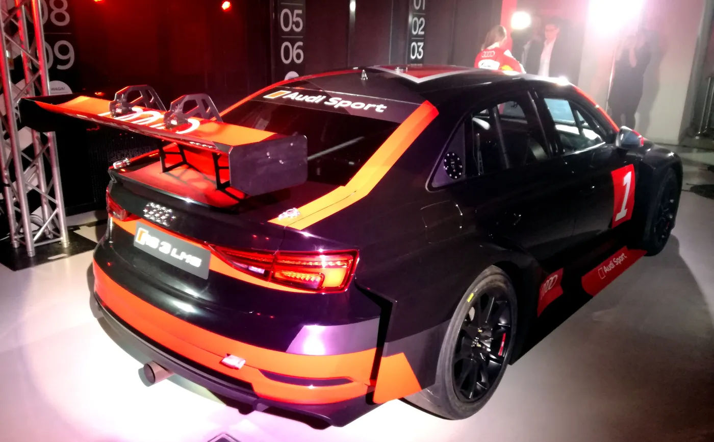 10044457-audi-rs-3-lms.jpg