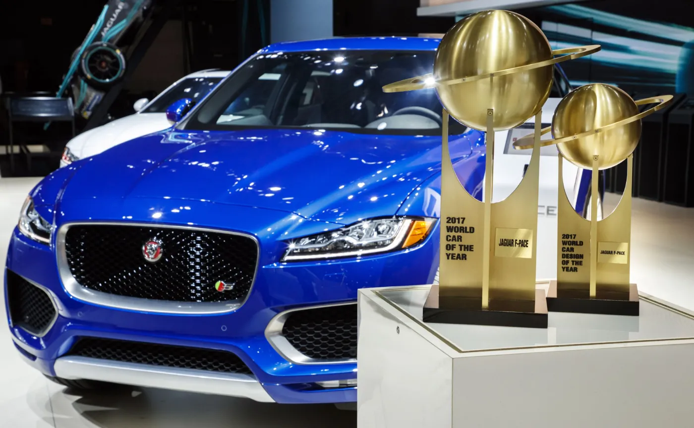 10062878-jaguar-f-pace.jpg