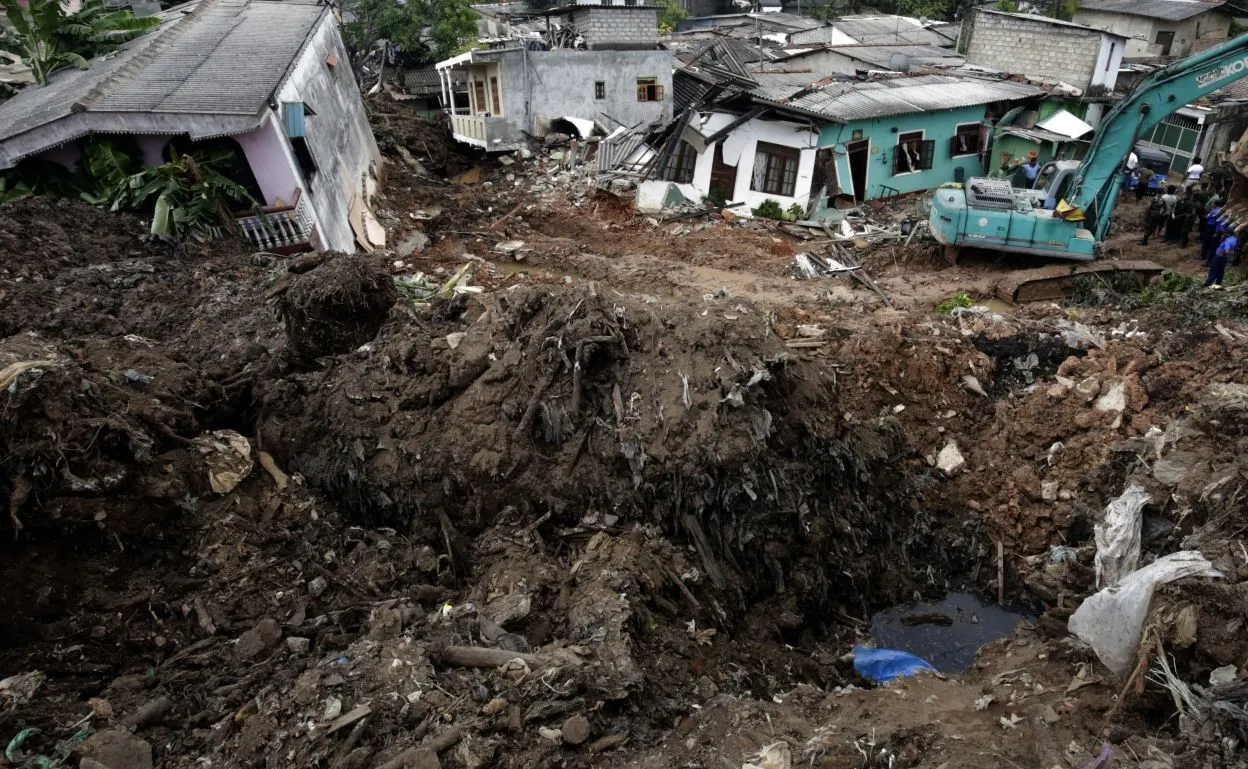 Na ich domy zawaliła się góra śmieci. Nie żyje 19 osób, 600 straciło dach nad głową