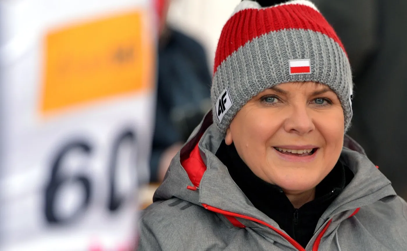 Szydło na stoku narciarskim w Przemyślu. Szalała m.in. w towarzystwie marszałka Senatu