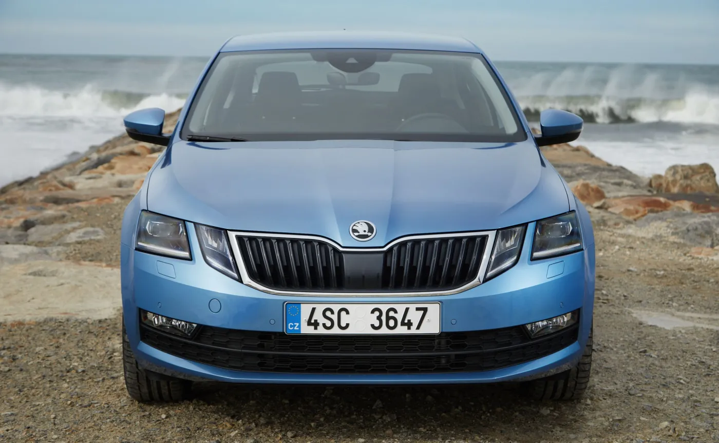 9931626-skoda-octavia.jpg
