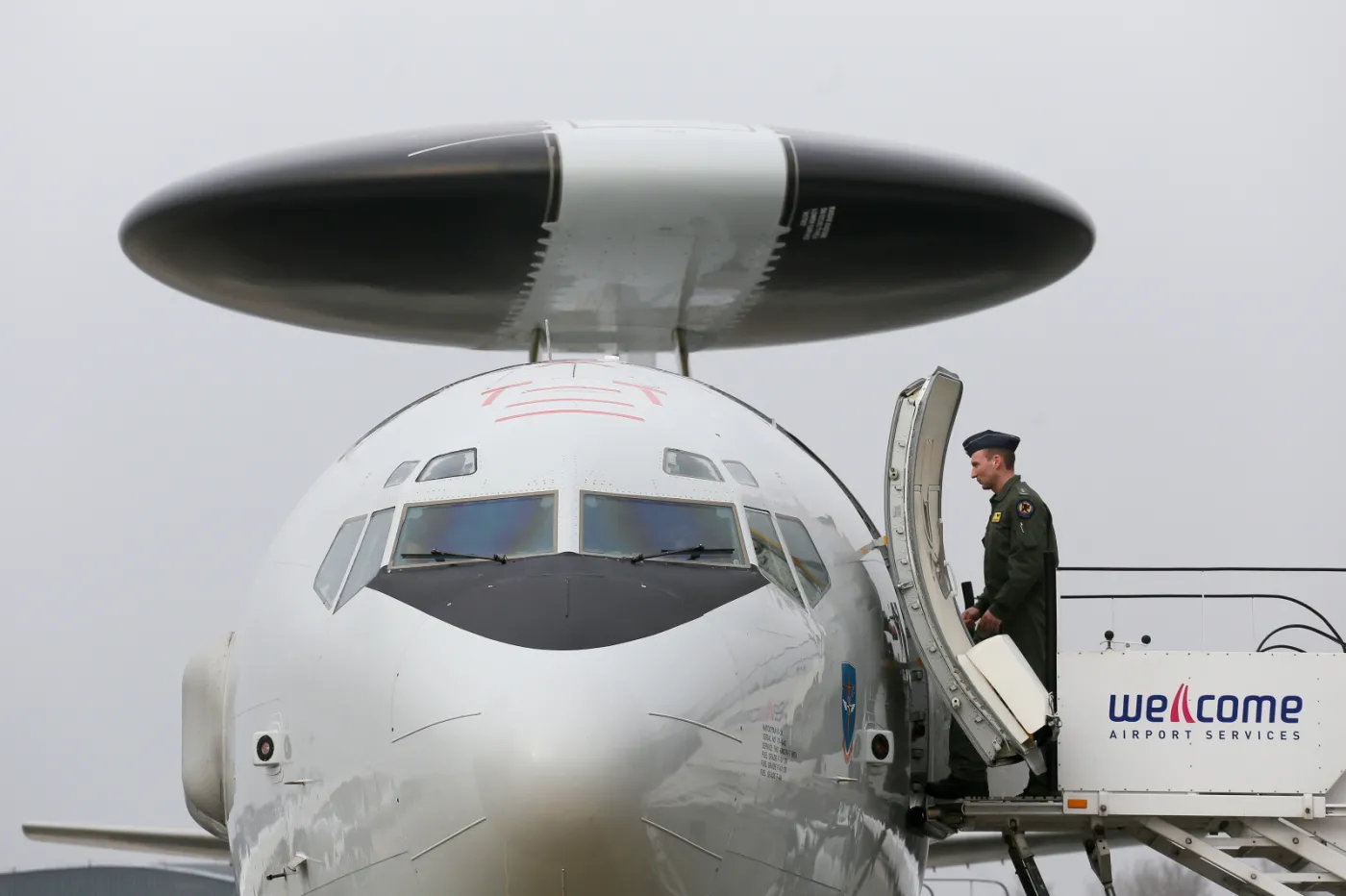 9899853-samolot-awacs.jpg