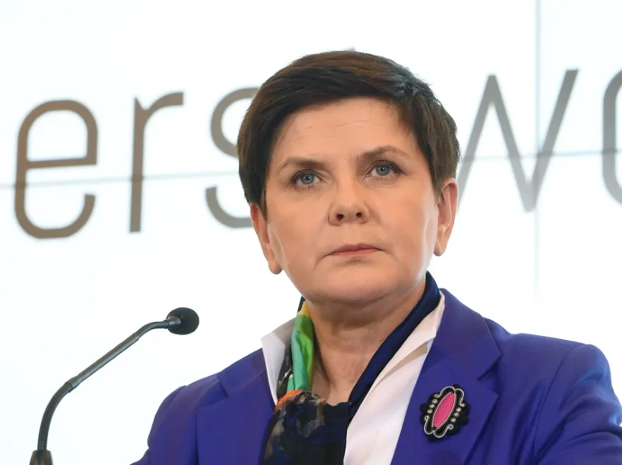 9905225-beata-szydlo.jpg