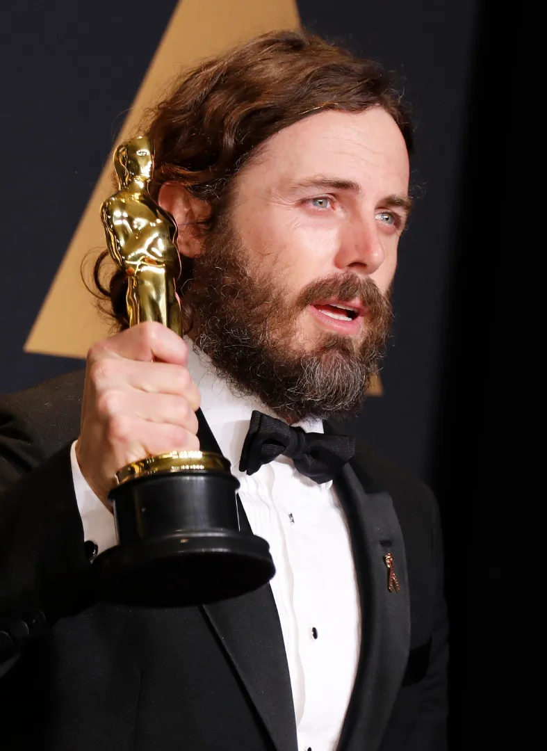 9918235-casey-affleck.jpg