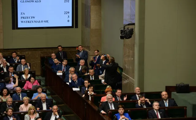 Prof. Królikowski: W propozycji PiS formuła równoważenia się władz sądowniczej, wykonawczej i ustawodawczej została naruszona