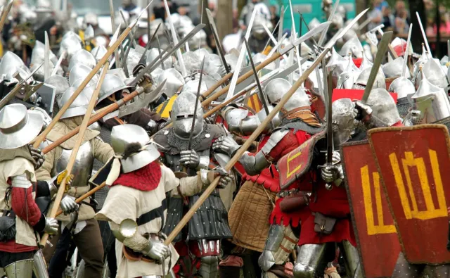 Pod Grunwaldem wojska polsko-litewskie kolejny raz pokonały Krzyżaków. ZOBACZ ZDJĘCIA