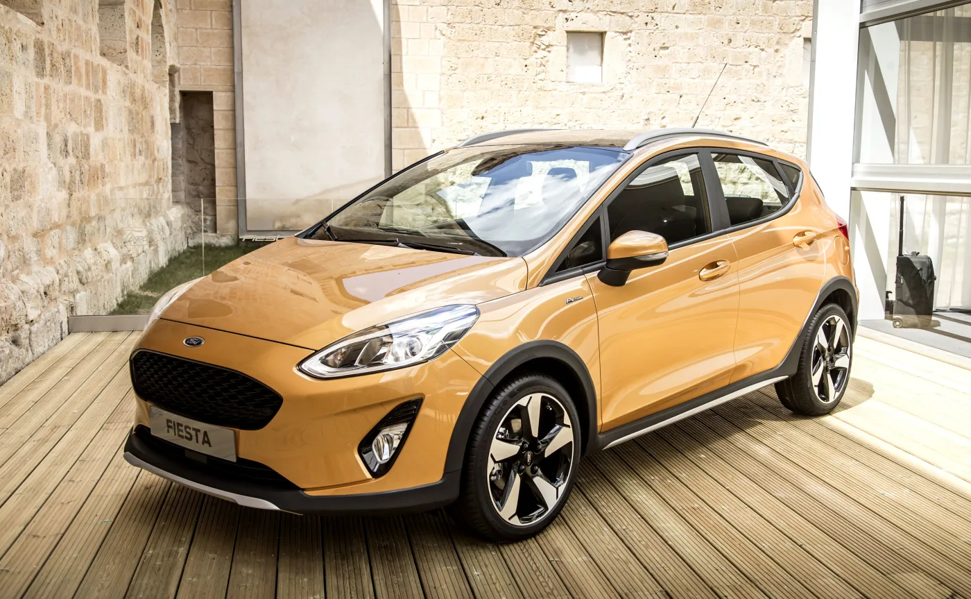 10317936-ford-fiesta.jpg
