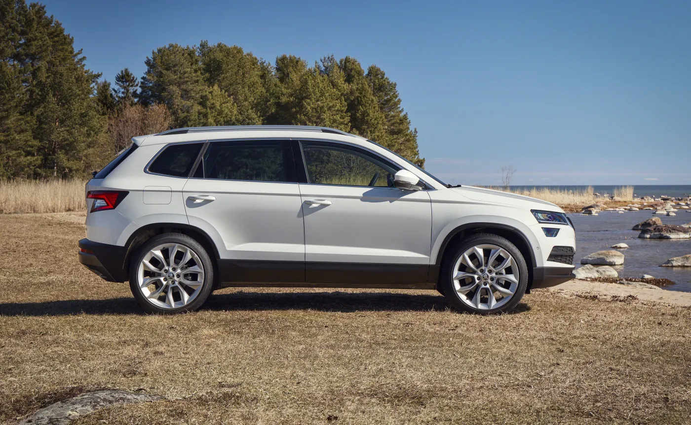 10167694-skoda-karoq.jpg