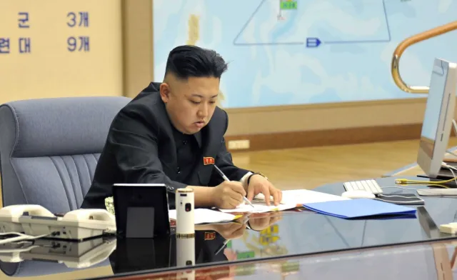 Kim skutecznie szachuje Trumpa? "Korea Północna to karzeł dyplomatyczny, ale gigant militarny"