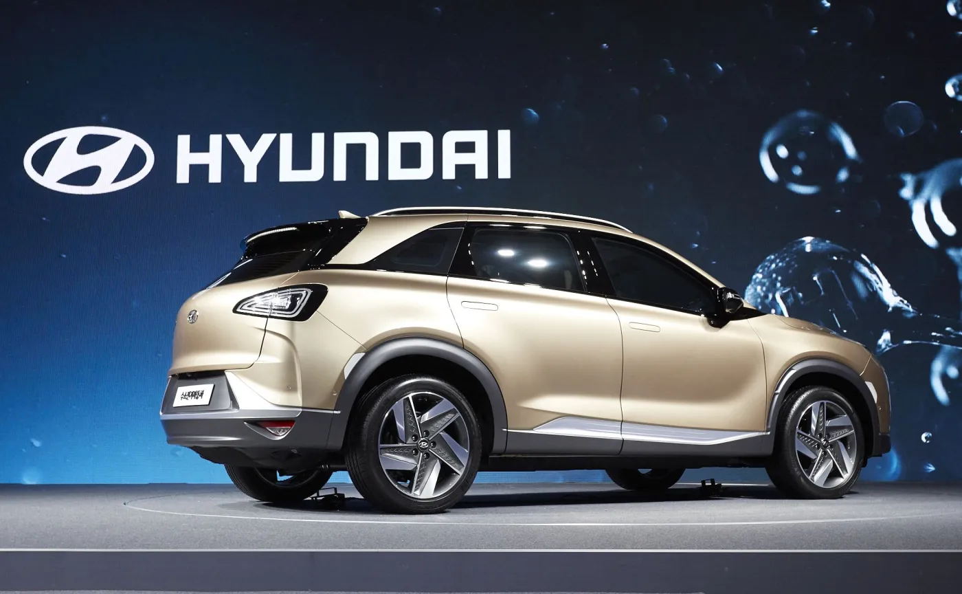 10382238-hyundai-fcev.jpg