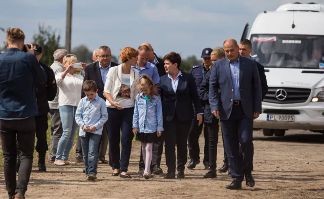 Premier odwiedziła poszkodowanych po nawałnicach: Państwo było tutaj, na miejscu, zaraz po tym niesamowitym kataklizmie