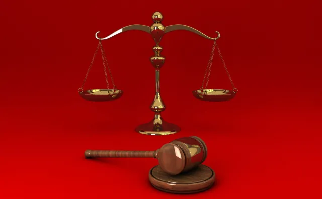 Zakaz korzystania z Facebooka, okulary Google'a zamiast więzienia.... Jak będzie wyglądało prawo karne przyszłości?