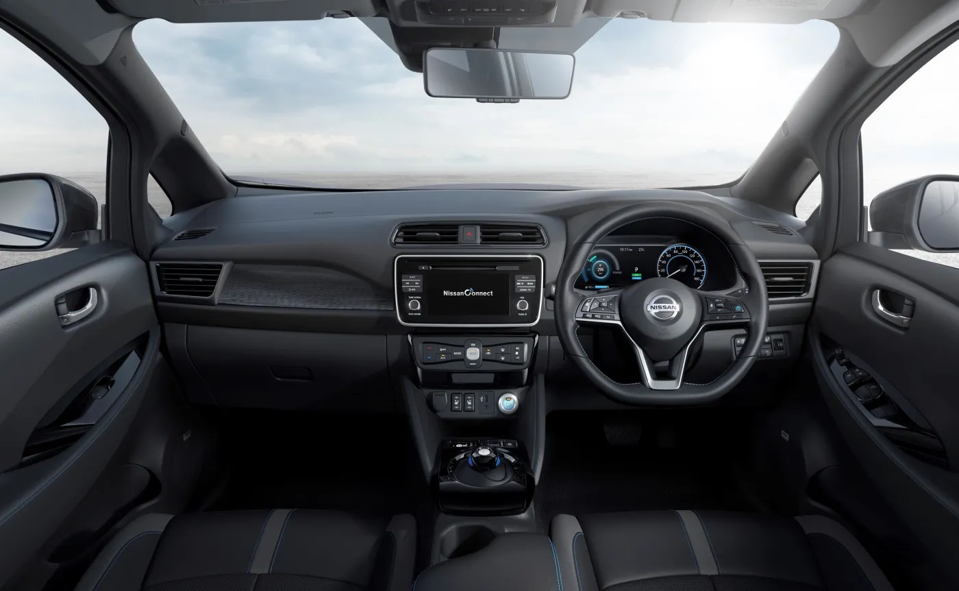 10427901-nissan-leaf.jpg