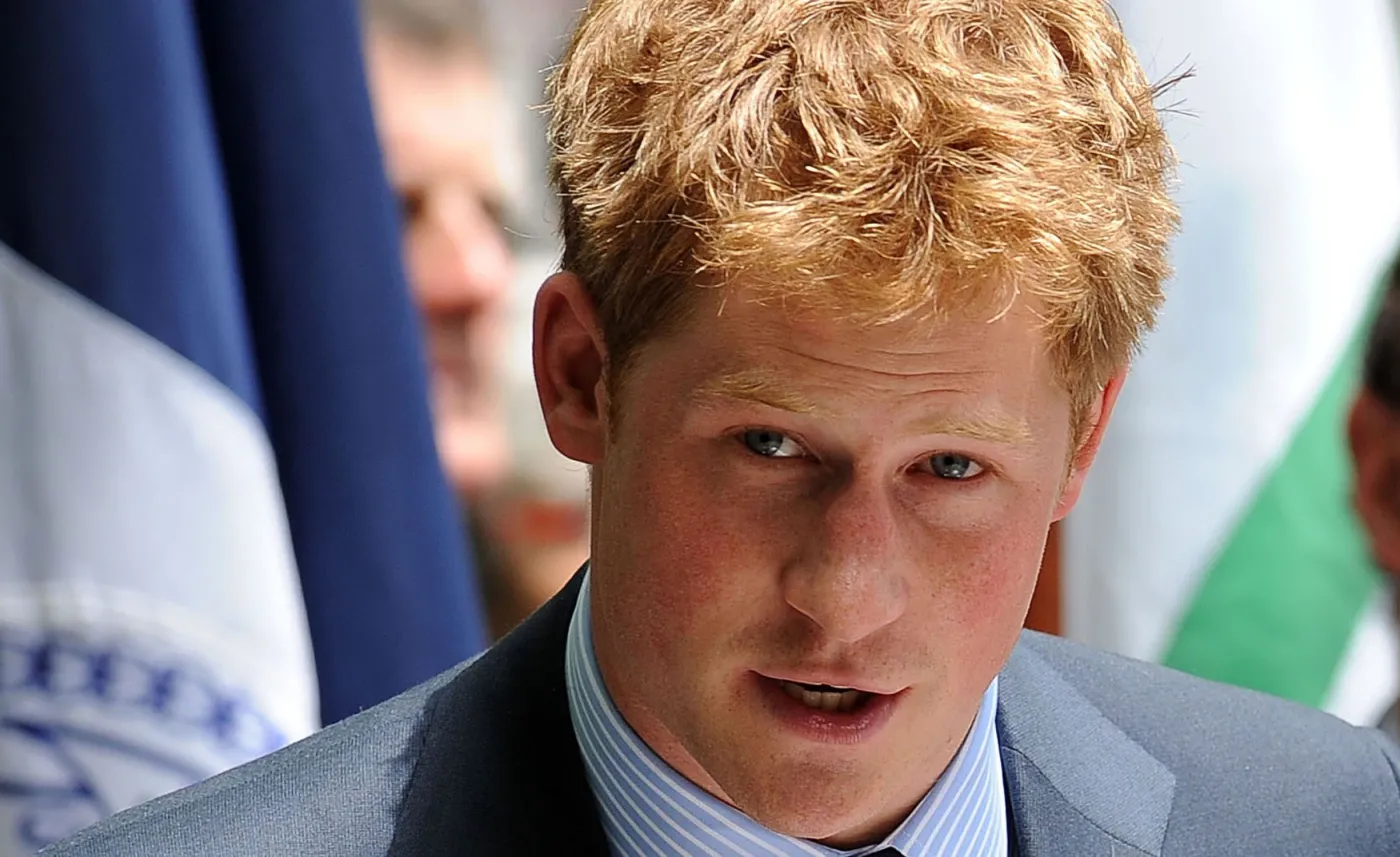 Tak podbiera się popcorn księciu. Harry i sprytna dziewczynka