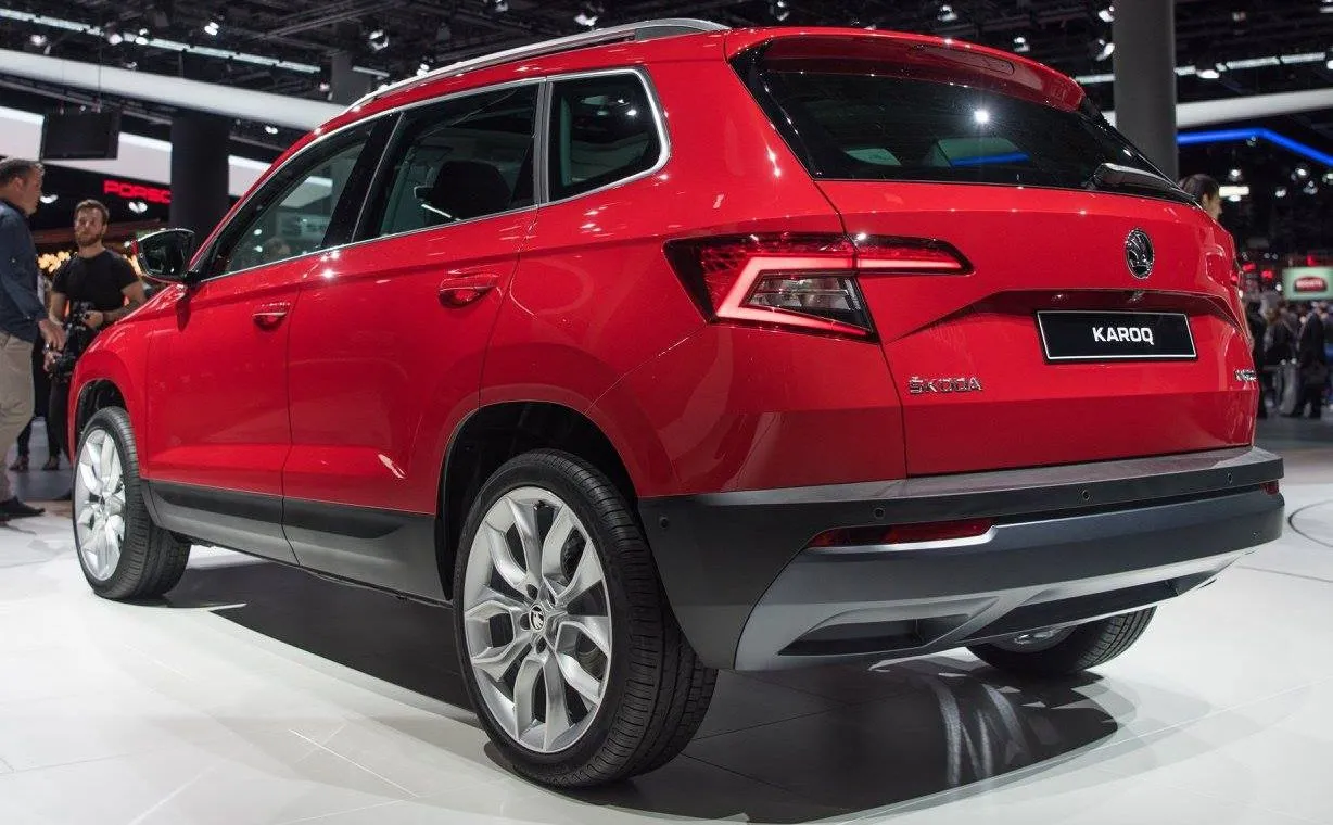 10435377-skoda-karoq.jpg