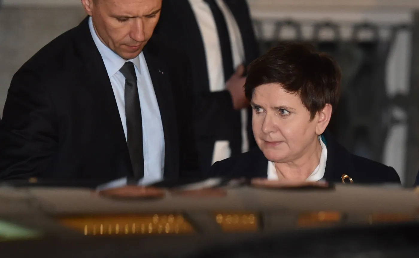 Złamany mostek i żebro premier Szydło po wypadku w Oświęcimiu. Prokuratura dostanie nową ekspertyzę