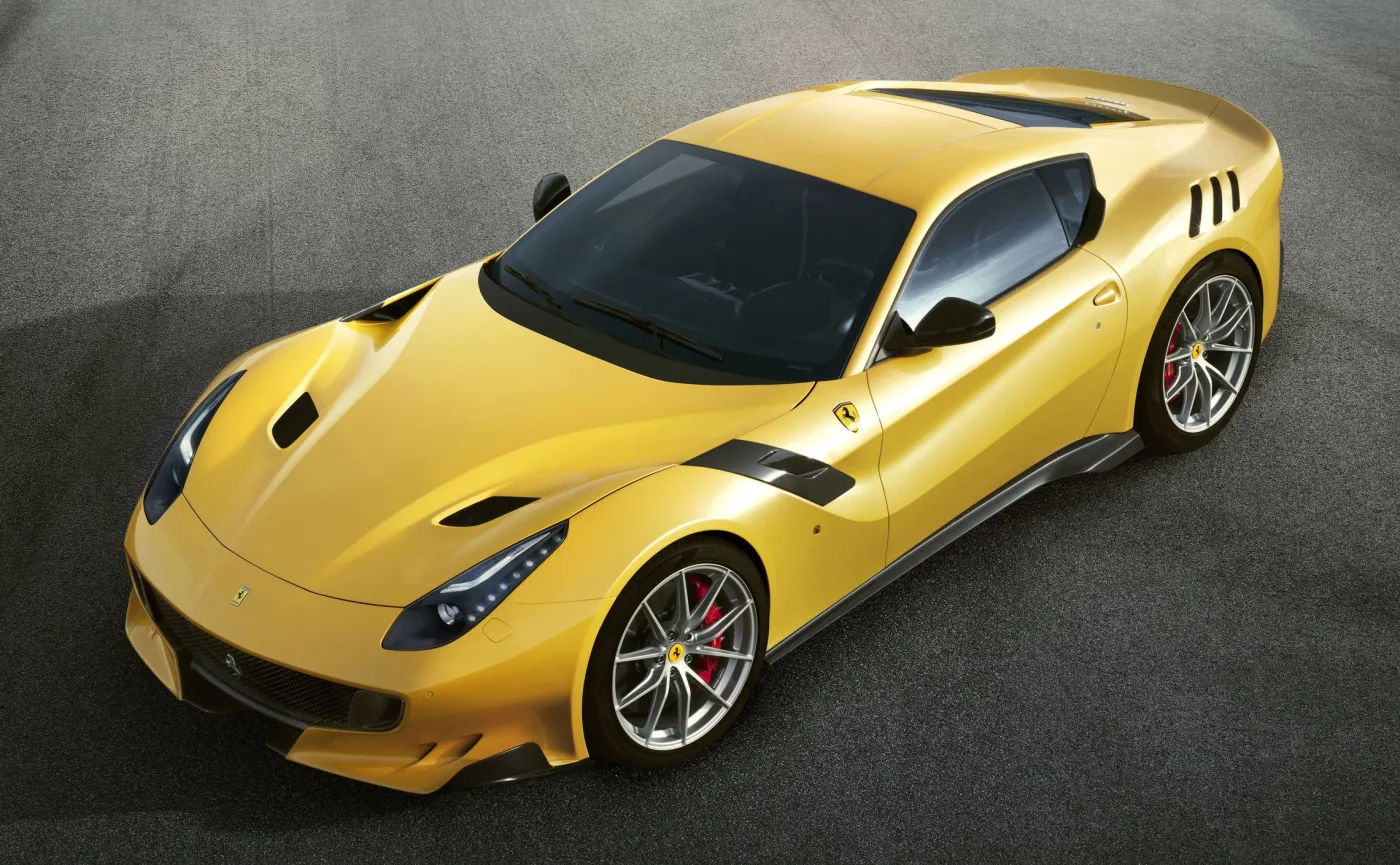 9108976-ferrari-f12tdf.jpg