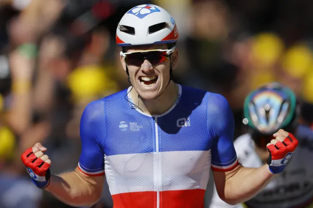 Sensacja w Tour de France. Kraksy na finiszu. Sagan wykluczony z wyścigu