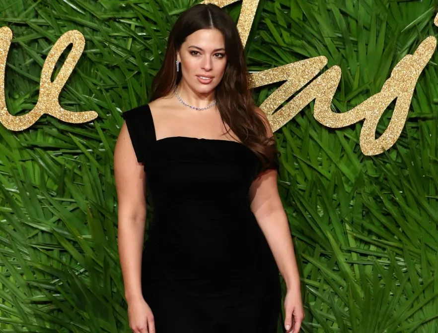 Lepiej, niż na zdjęciach? TAK wygląda na żywo najpopularniejsza modelka XL. FOTO