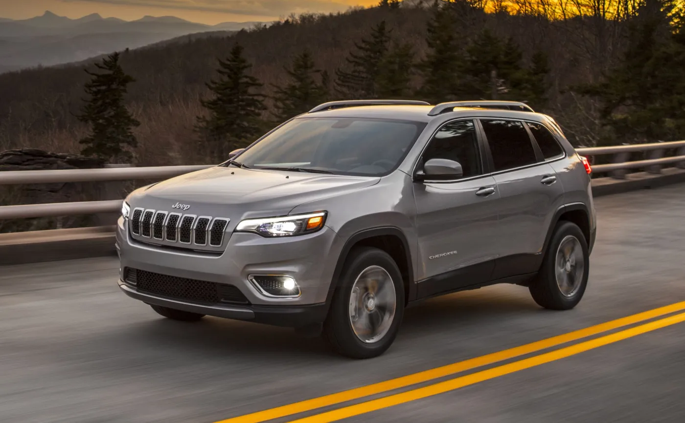 10665697-jeep-cherokee.jpg
