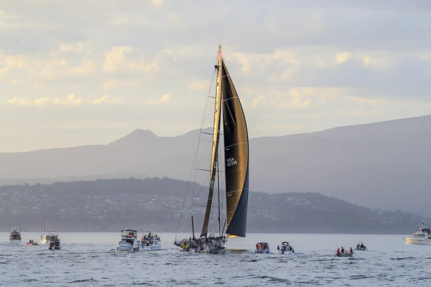 Regaty Sydney-Hobart: Po proteście zmiana na pierwszym miejscu