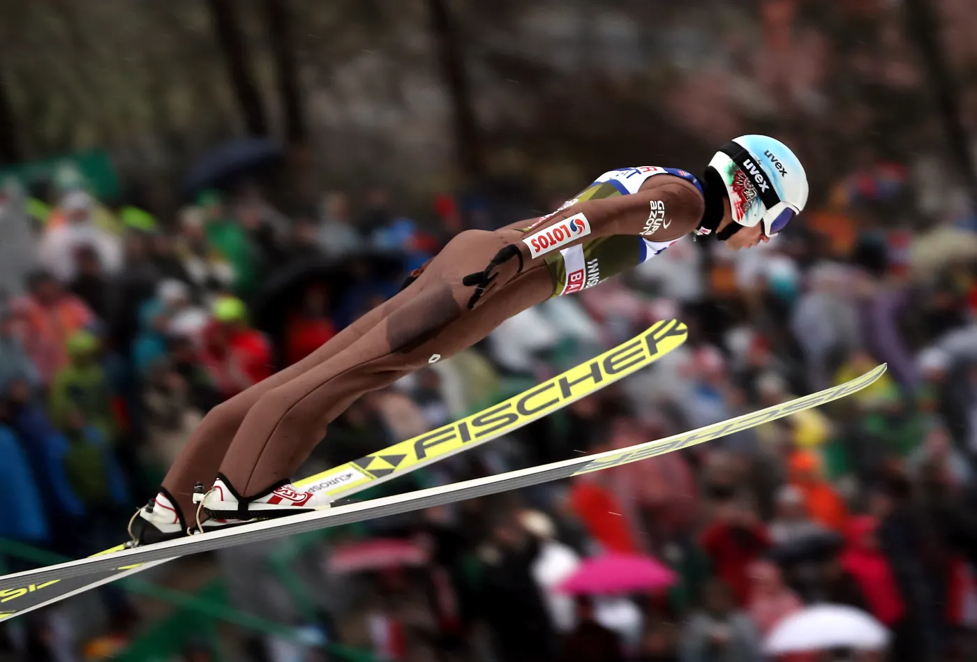 Turniej Czterech Skoczni: Tylko ogromny pech może zabrać końcowe zwycięstwo Kamilowi Stochowi