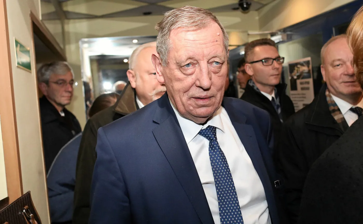 Szyszko w TV Trwam: Otruto mi psa, otruto mi koty, włamują się do laboratorium