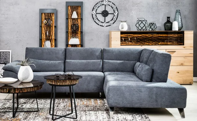 "Jaka szafa, taki dom". Jak Polacy łączą styl ubioru z aranżacją wnętrz?