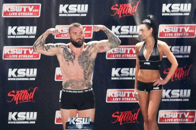 KSW 40: Udany powrót Materli z więzienia. "Pudzian" obity, ale zwycięski. "Popek" rzucił się na Oświecińskiego [WIDEO]