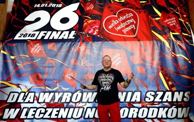 Owsiak w procesie z Pawłowicz chce się bronić Hendrixem