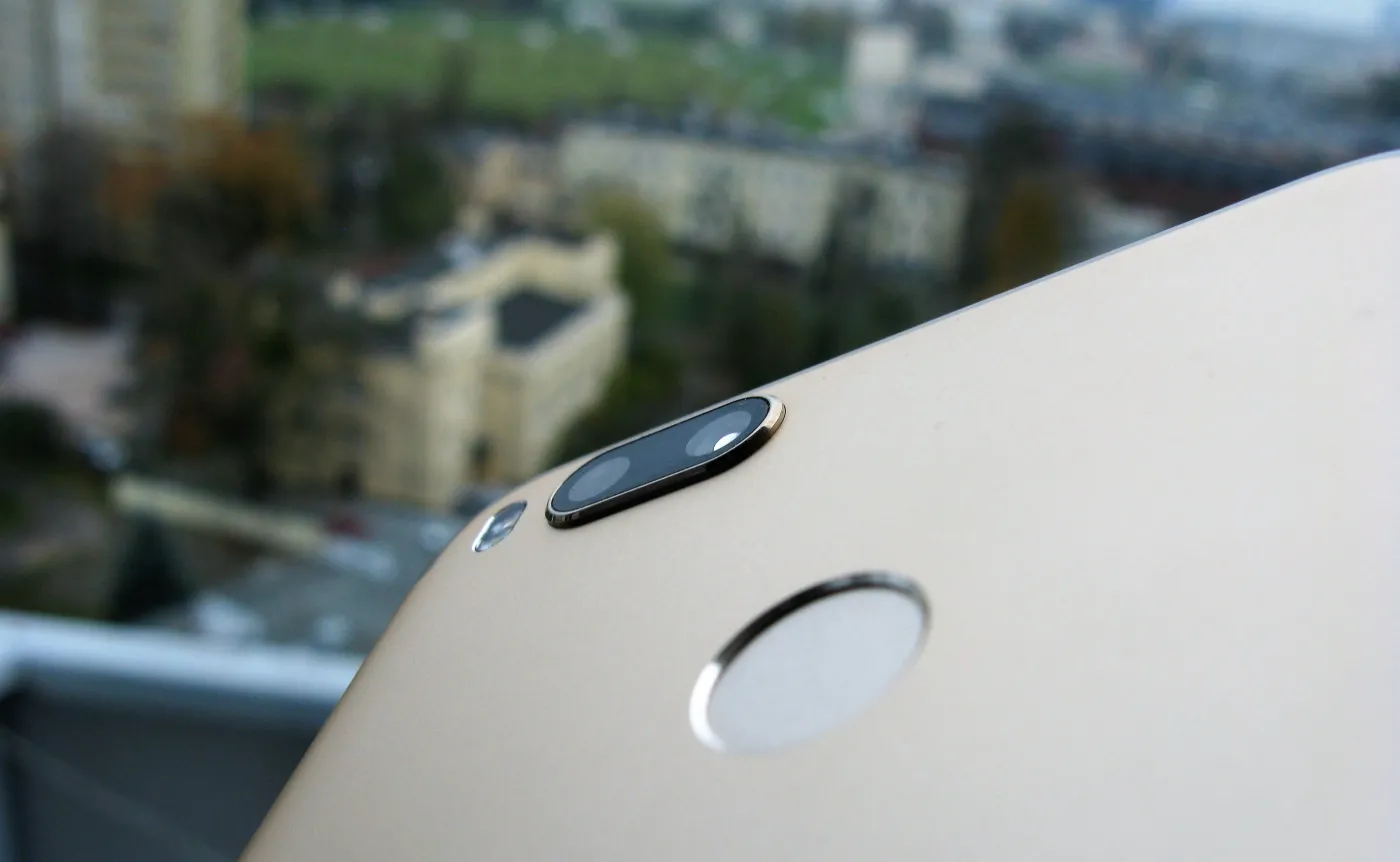 10575689-xiaomi-mi-a1.jpg