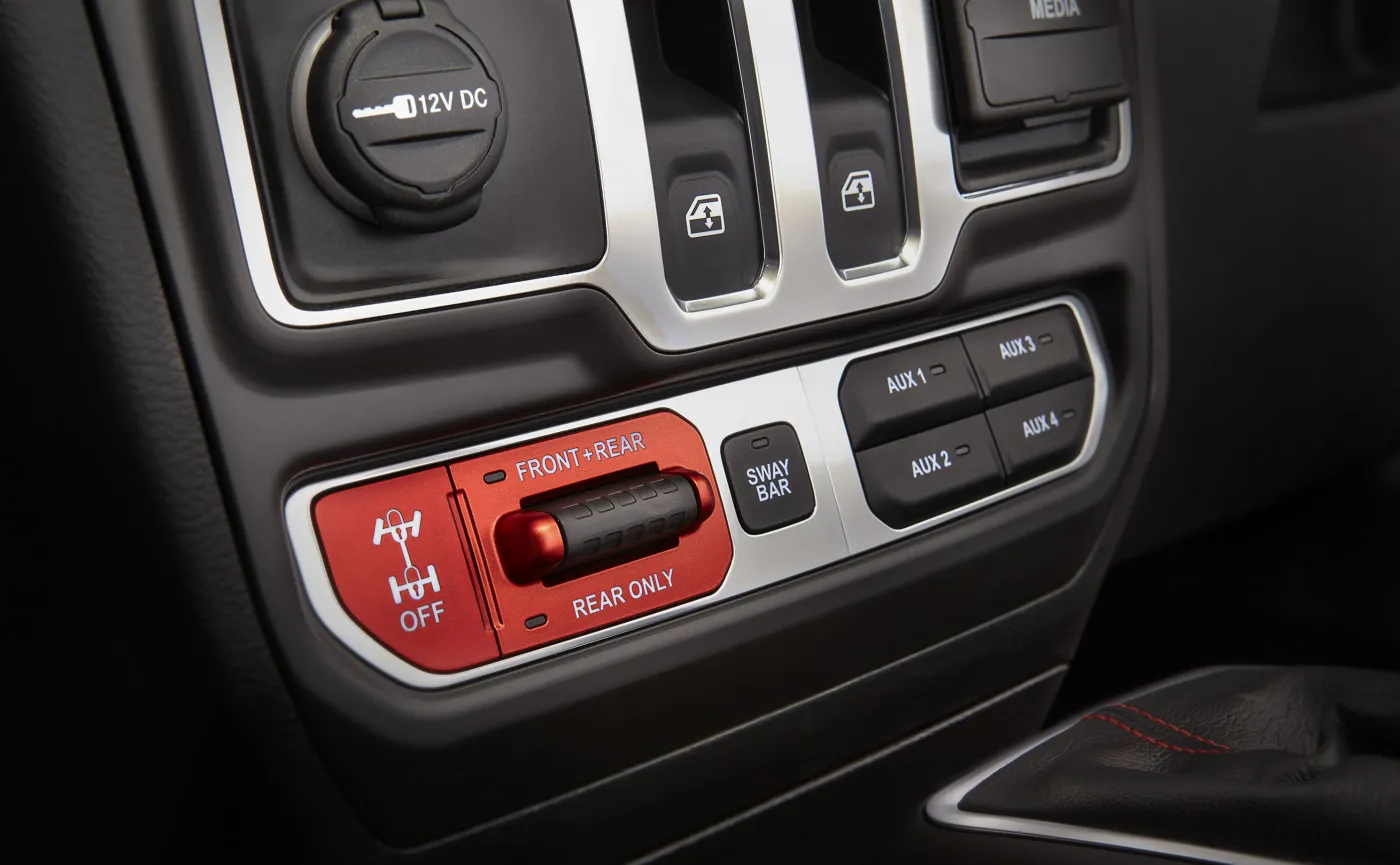 10621437-jeep-wrangler.jpg