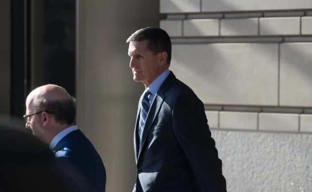 Były doradca prezydenta USA przyznał się do składania fałszywych zeznań. Jest gotów współpracować w sprawie Trumpa